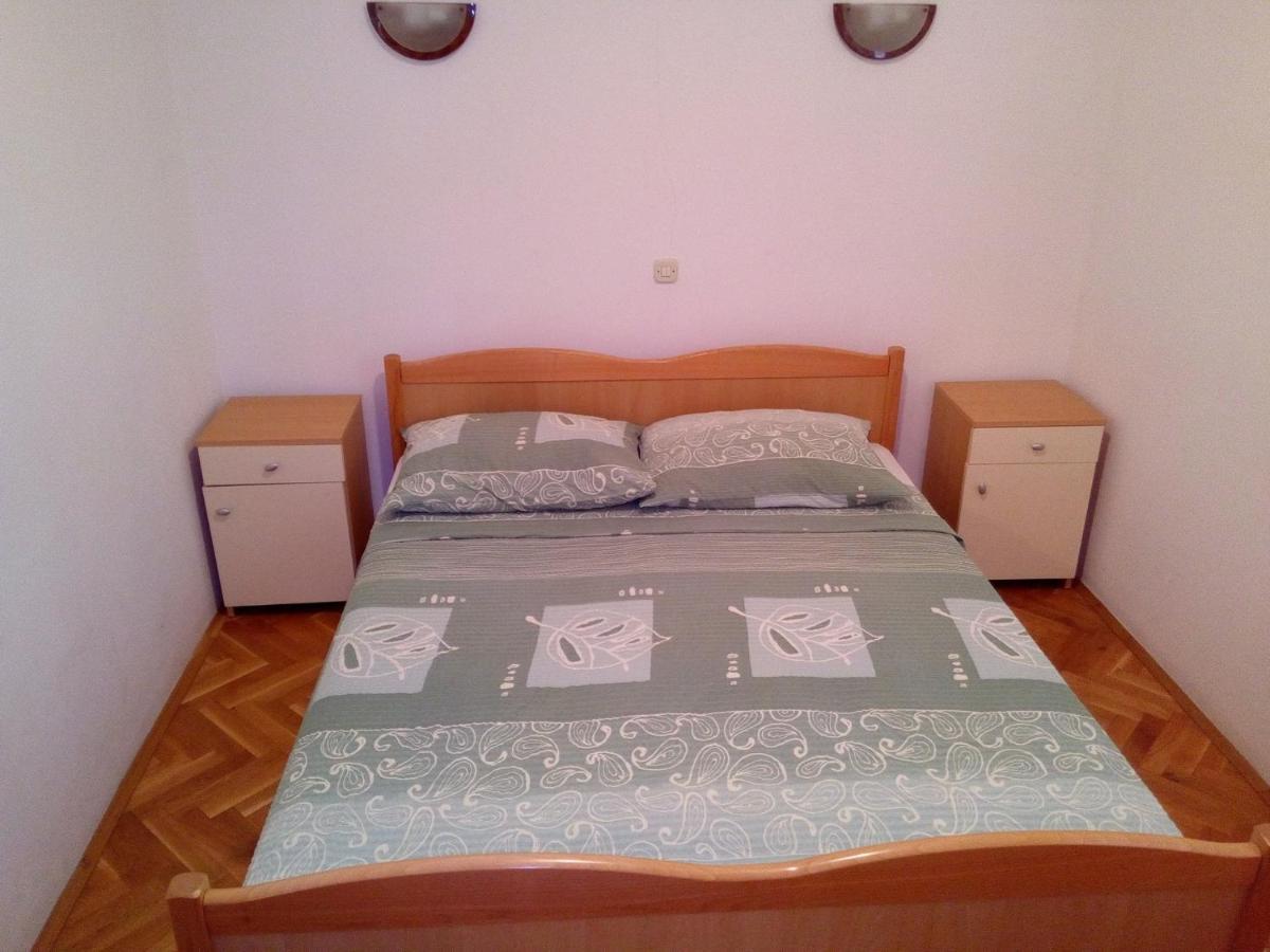 Apartament Maslina Vir